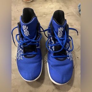 Nike Kyrie Flytrap 2 Duke. SIZE 11